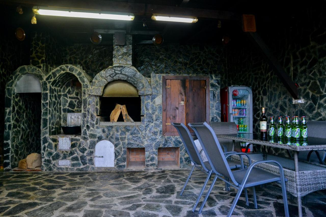Casa Avram Villa Râmnicu Vâlcea Buitenkant foto