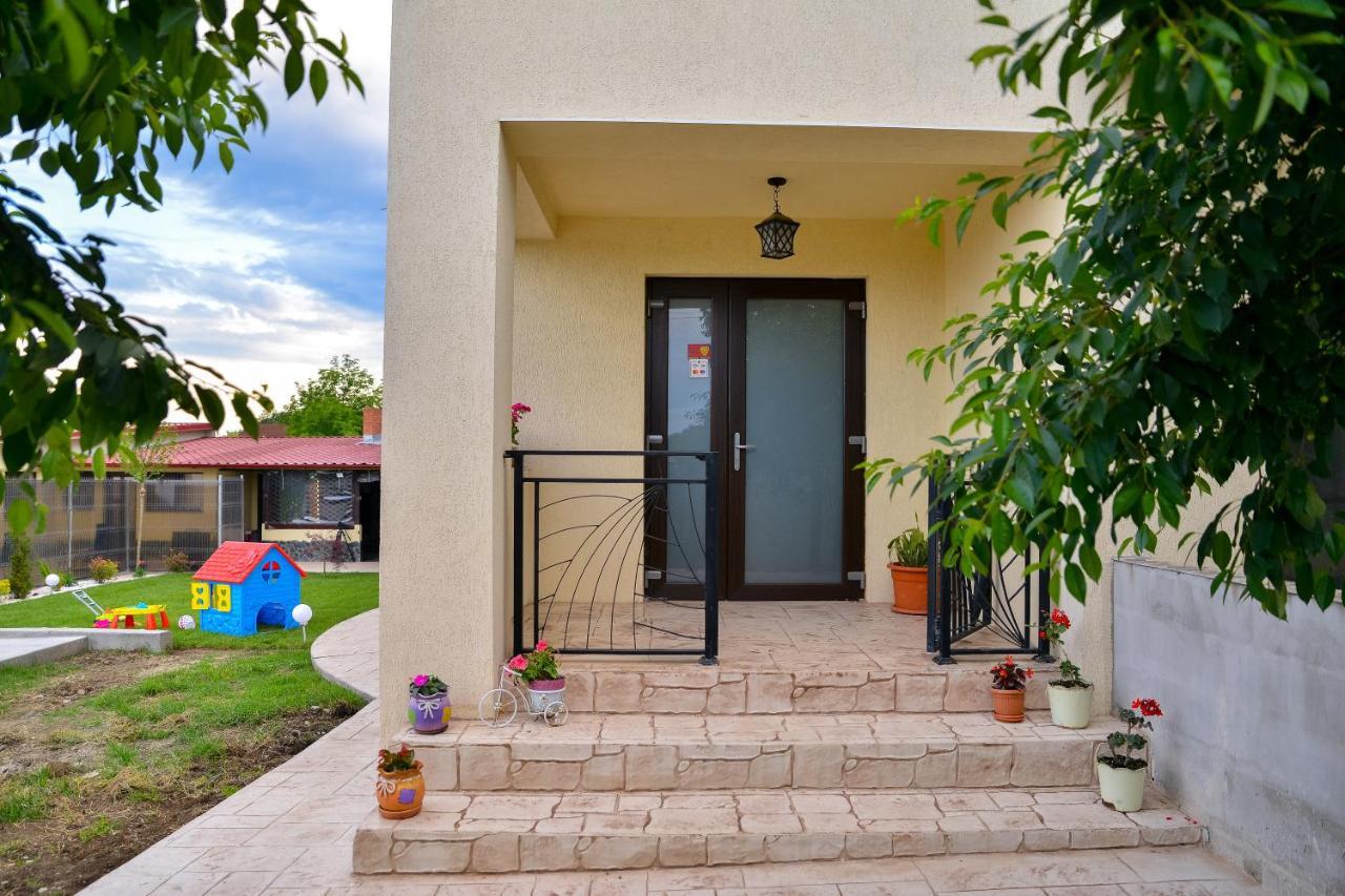 Casa Avram Villa Râmnicu Vâlcea Buitenkant foto