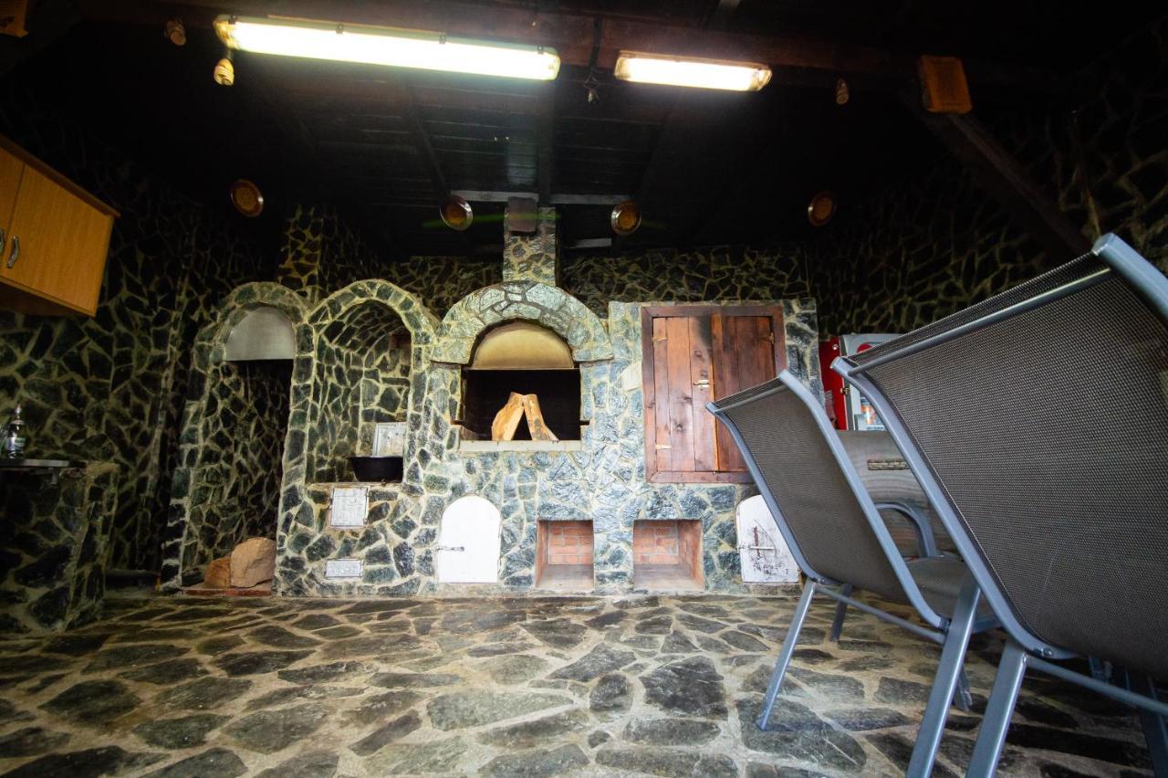 Casa Avram Villa Râmnicu Vâlcea Buitenkant foto