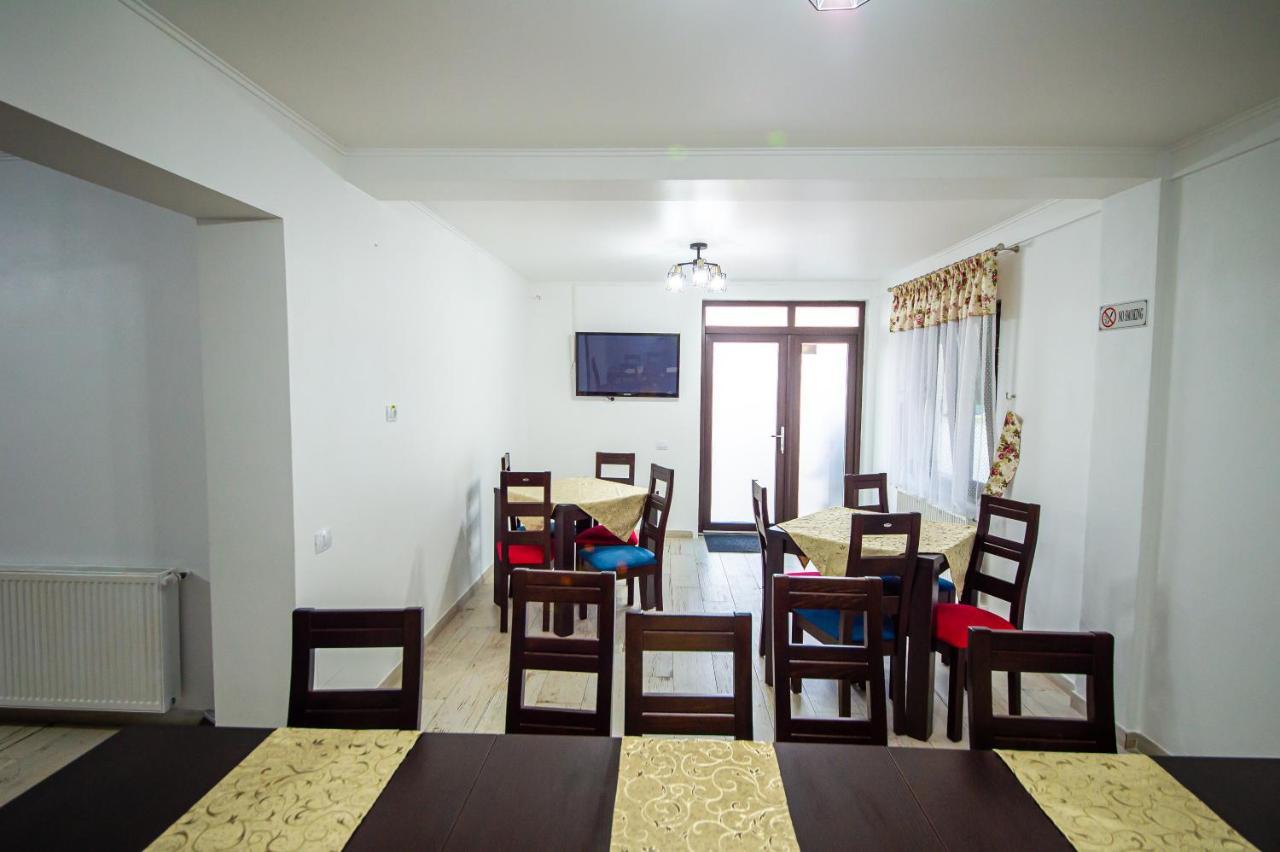 Casa Avram Villa Râmnicu Vâlcea Buitenkant foto