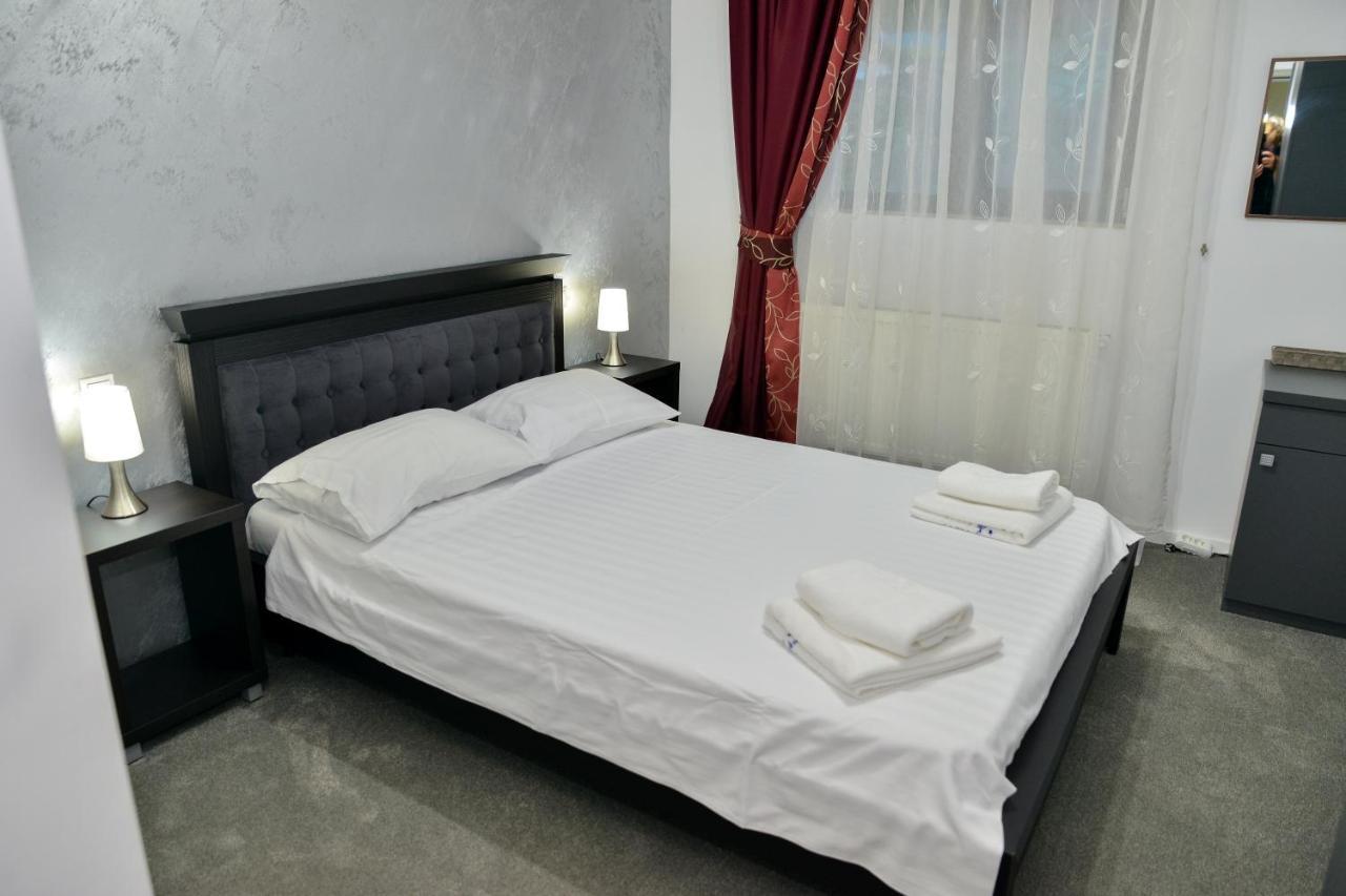 Casa Avram Villa Râmnicu Vâlcea Buitenkant foto
