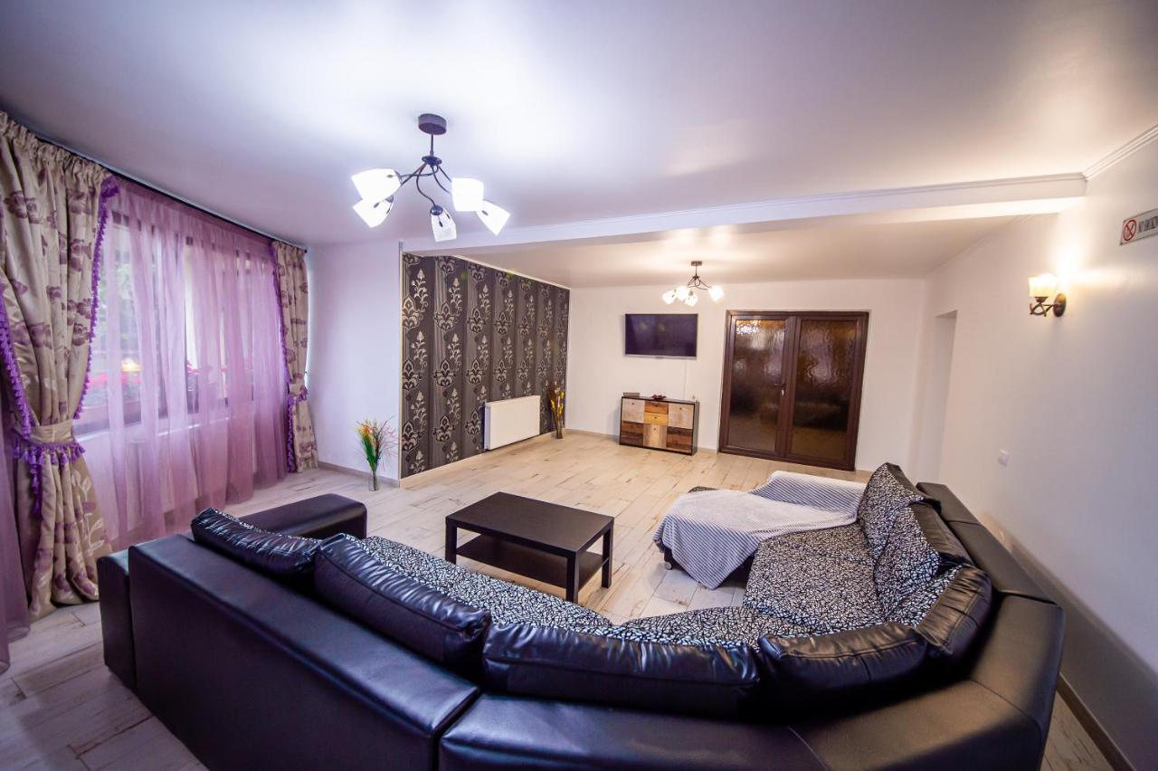 Casa Avram Villa Râmnicu Vâlcea Buitenkant foto