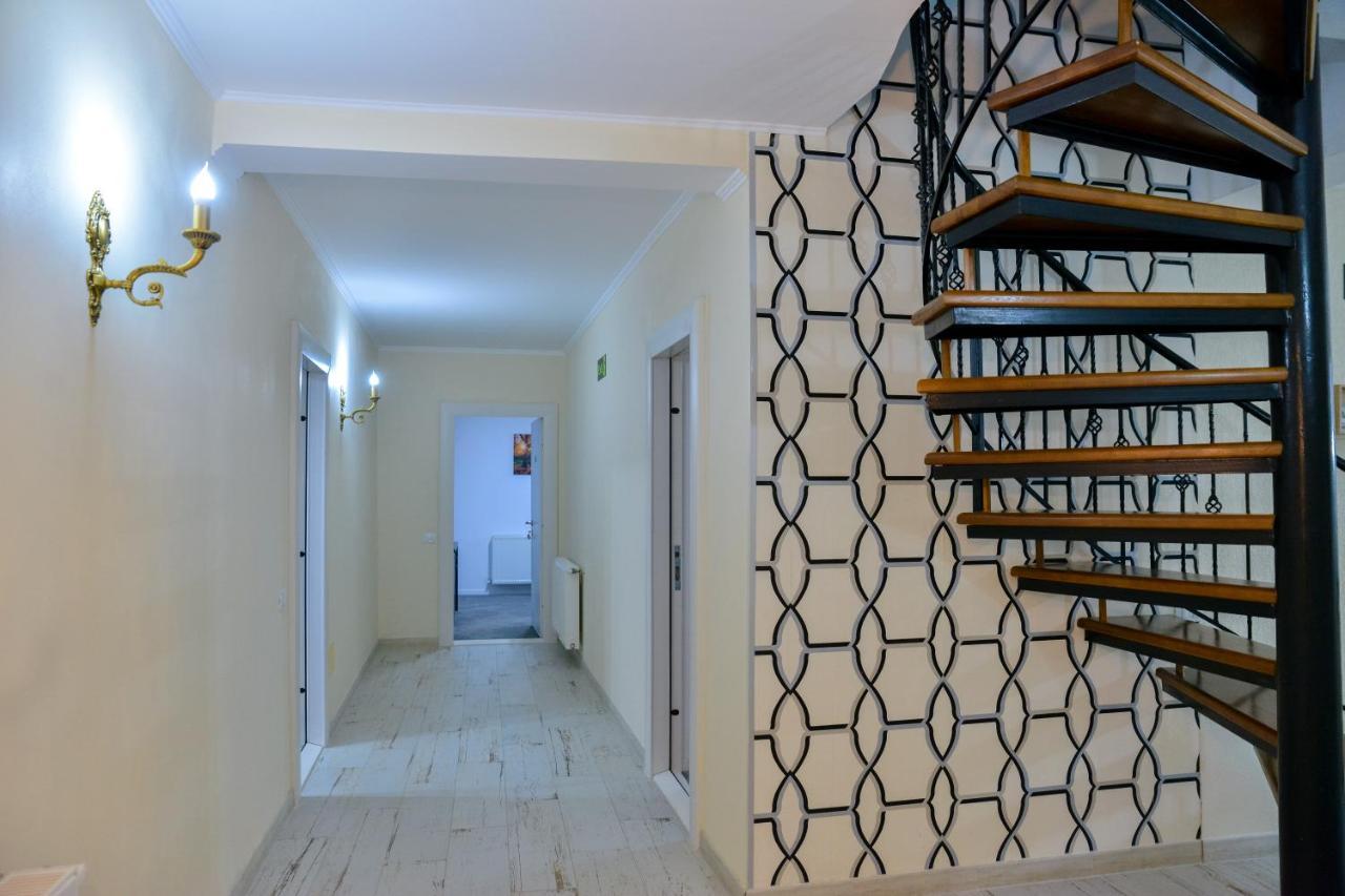 Casa Avram Villa Râmnicu Vâlcea Buitenkant foto