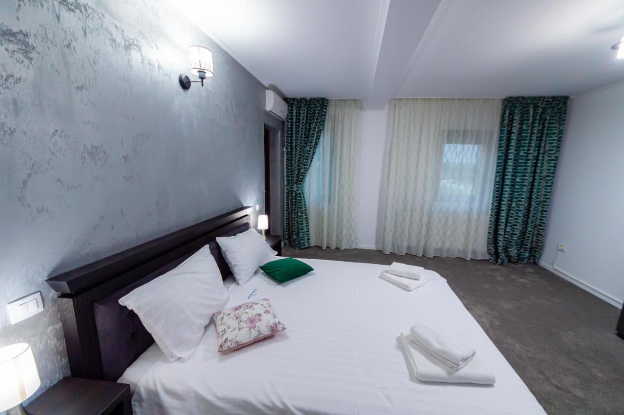 Casa Avram Villa Râmnicu Vâlcea Buitenkant foto